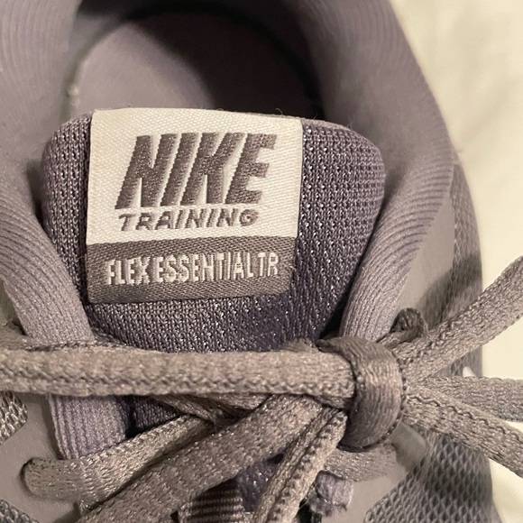 Nike Training Flex Essential Trainer - Picture 7 of 9